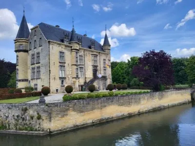 A castle behind its moat